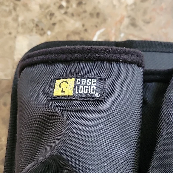 Cell Phone/Sunglass Organizer - Picture 3 of 11